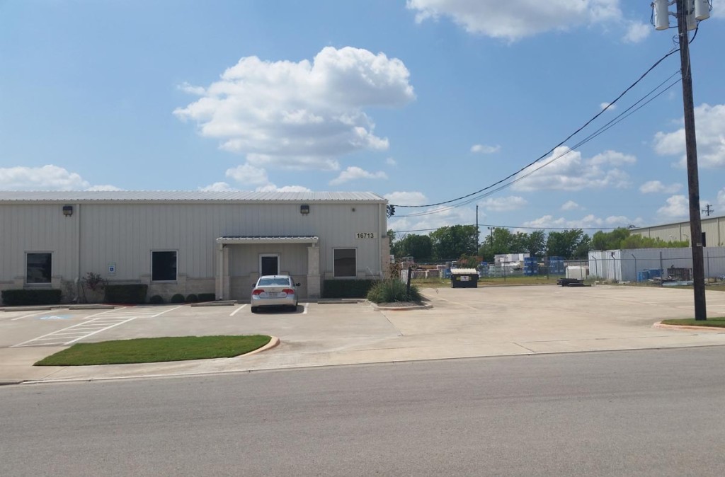 picadilly_sale_03 Knight Real Estate Austin & Central Texas